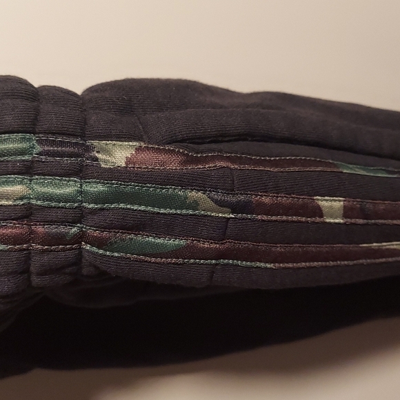 Adidas Sweatpants with camoflage stripes - Picture 8 of 10